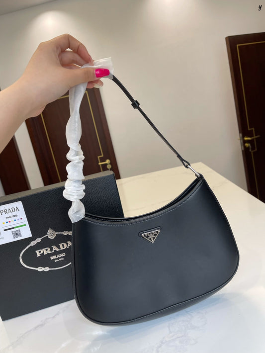 Pronta Entrega – Bolsa Modelo Prada de Ombro Cleo