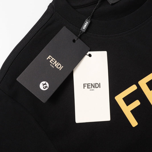 Pronta Entrega – Camiseta Modelo Fendi