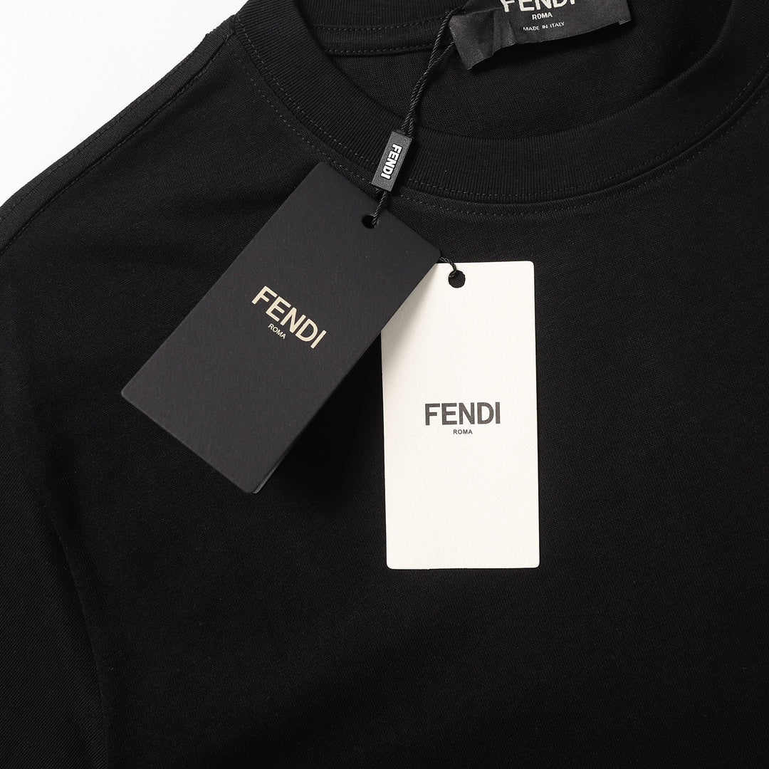 Pronta Entrega – Camiseta Modelo Fendi