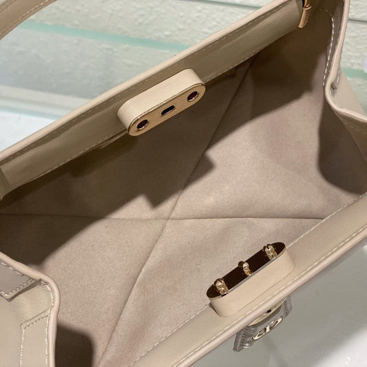 Pronta Entrega – Bolsa Modelo Dior Key Bag