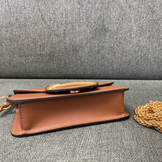 Pronta Entrega – Bolsa Transversal Modelo Valentino Garavani Bege