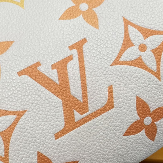 Pronta Entrega – PRONTA-ENTREGA – Bolsa Modelo Louis Vuitton Mini Bumbag em couro Monograma Empreinte