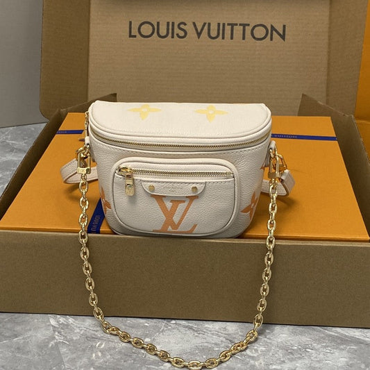 Pronta Entrega – PRONTA-ENTREGA – Bolsa Modelo Louis Vuitton Mini Bumbag em couro Monograma Empreinte