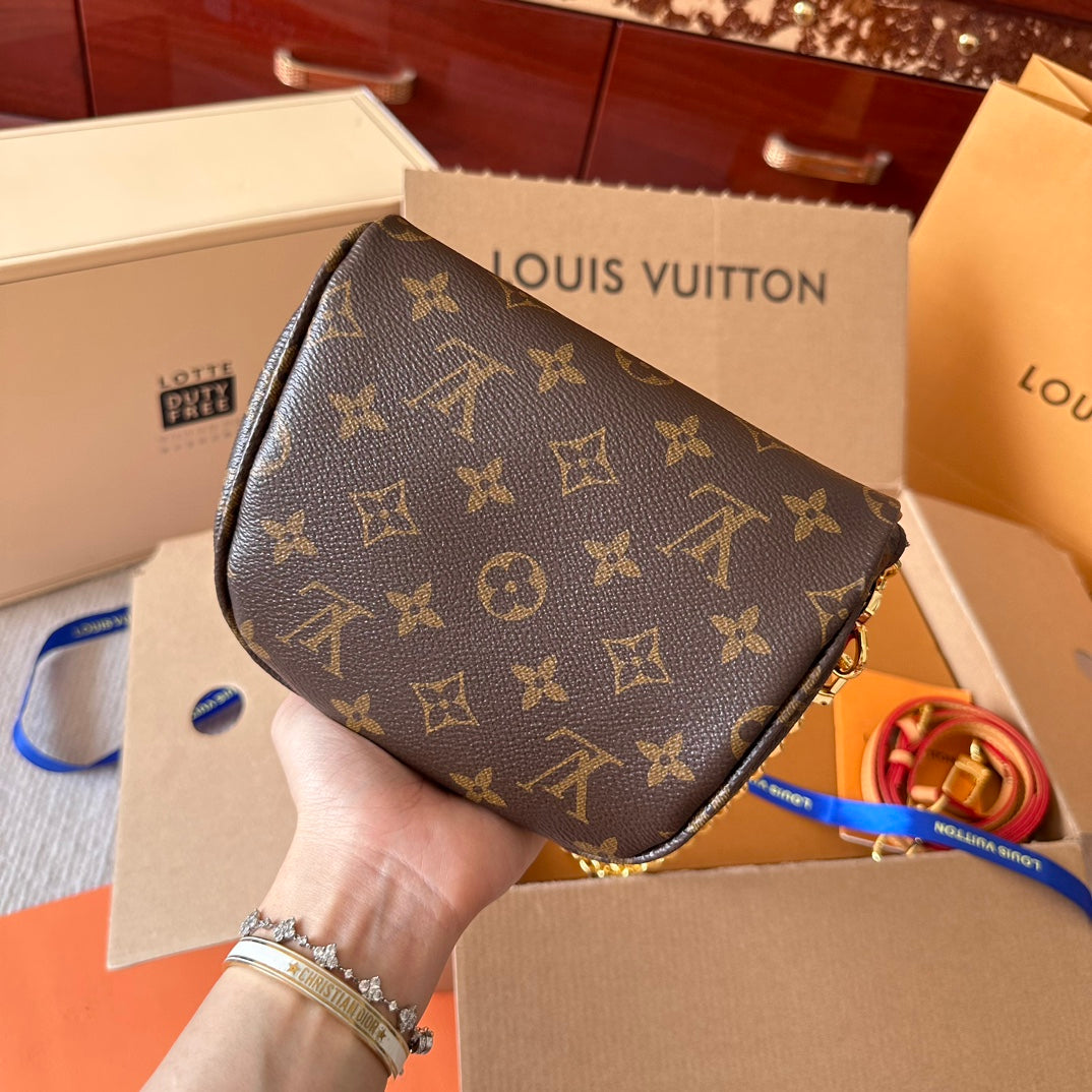Pronta Entrega – Bolsa Modelo Loui Vuitton Mini Bumbag