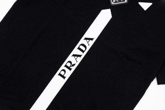 Pronta Entrega – Camiseta Modelo Prada