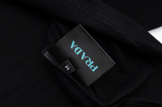 Pronta Entrega – Camiseta Modelo Prada