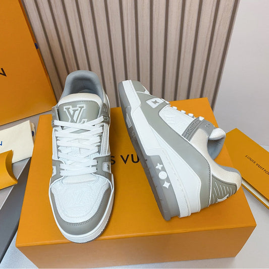 Pronta Entrega – Tênis Modelo LV Trainer