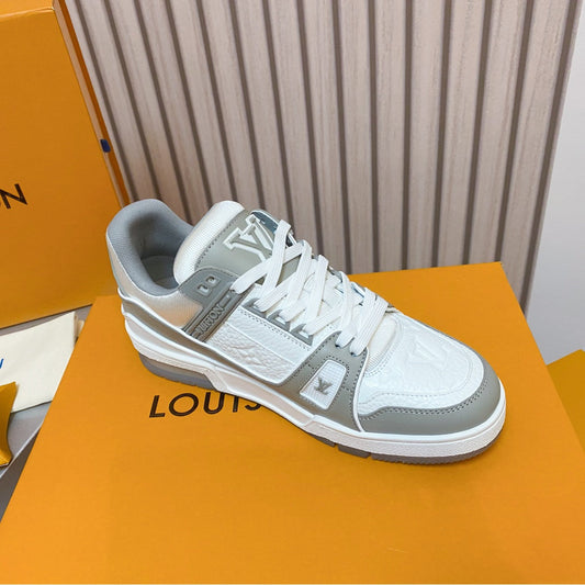 Pronta Entrega – Tênis Modelo LV Trainer