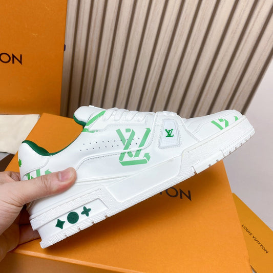 Pronta Entrega – Tênis Modelo LV Trainer