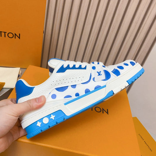 Pronta Entrega – Tênis Modelo LV x YK Tênis LV Trainer
