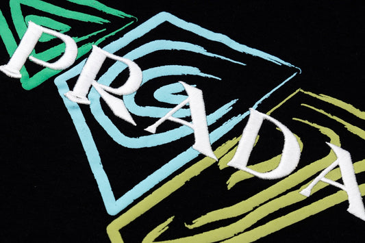 Pronta Entrega – Camiseta Modelo Prada