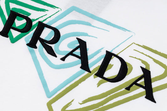 Pronta Entrega – Camiseta Modelo Prada