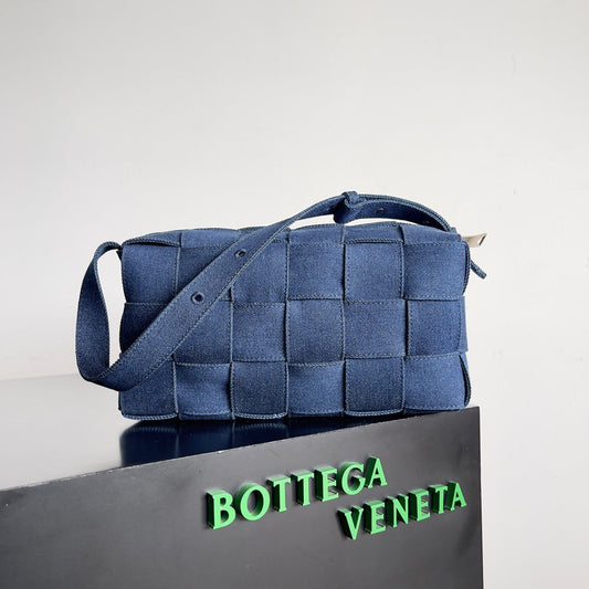 Pronta Entrega – Bolsa Modelo Bottega Cassete Transversal