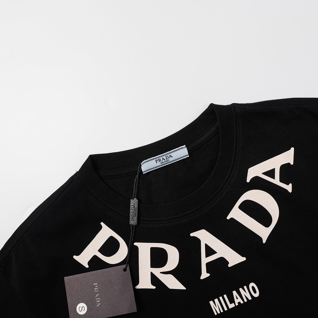 Pronta Entrega – Camiseta Modelo Prada