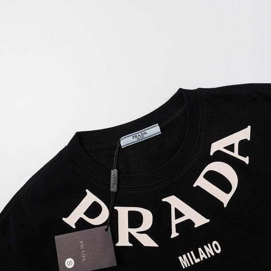 Pronta Entrega – Camiseta Modelo Prada