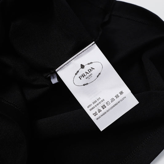 Pronta Entrega – Camiseta Modelo Prada