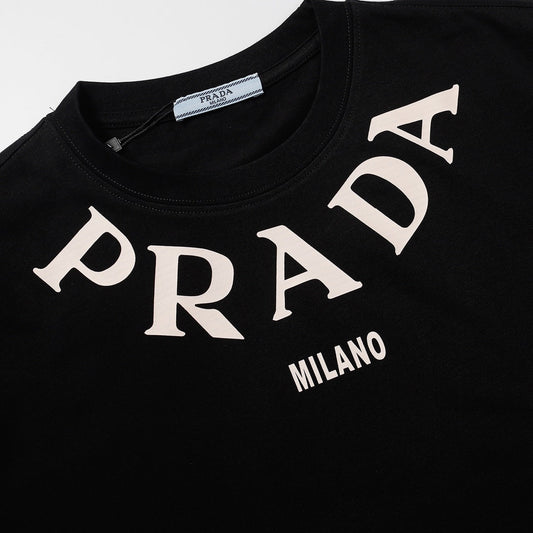 Pronta Entrega – Camiseta Modelo Prada