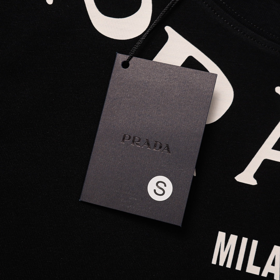 Pronta Entrega – Camiseta Modelo Prada