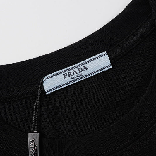 Pronta Entrega – Camiseta Modelo Prada
