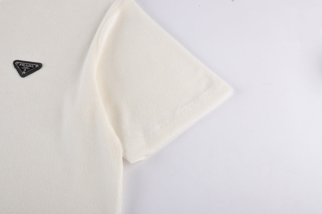 Pronta Entrega – Camiseta Modelo Prada