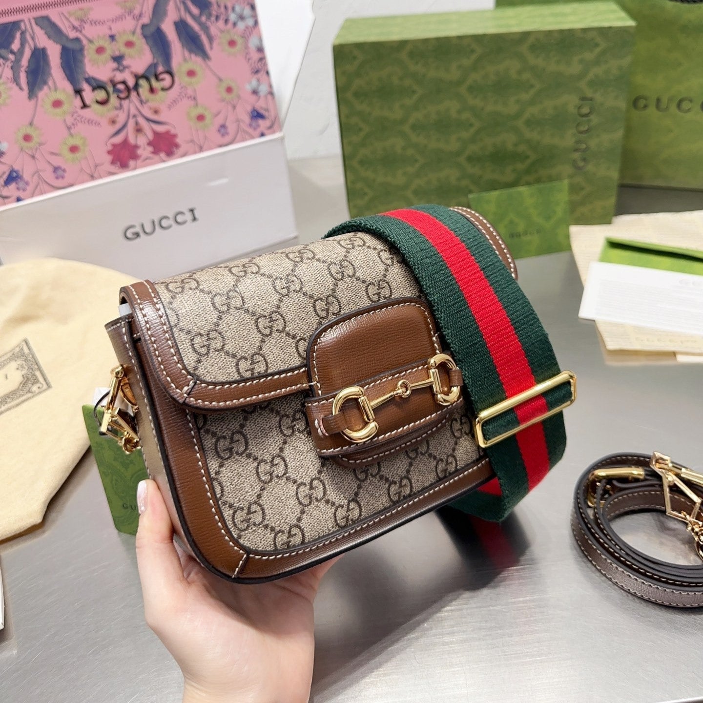 Pronta Entrega – Bolsa Modelo Gucci  mini Alça color com detalhe Horsebit 1955
