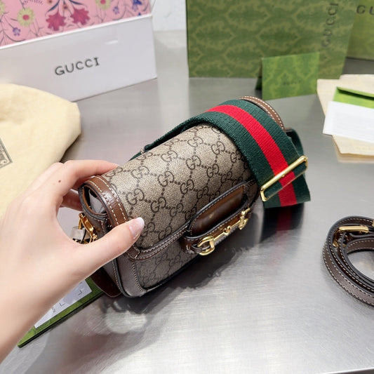 Pronta Entrega – Bolsa Modelo Gucci  mini Alça color com detalhe Horsebit 1955