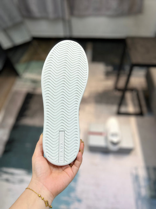 Pronta Entrega – Tênis Modelo Prada