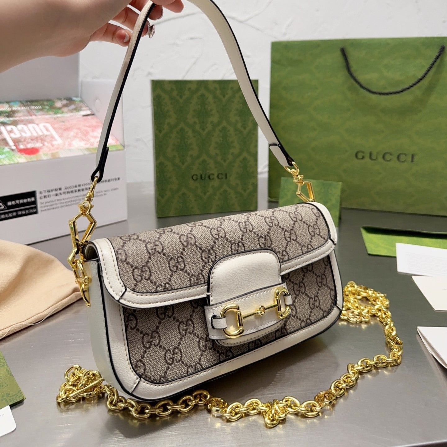 Pronta Entrega – Bolsa Modelo Gucci  mini com detalhe Horsebit 1955 Branco