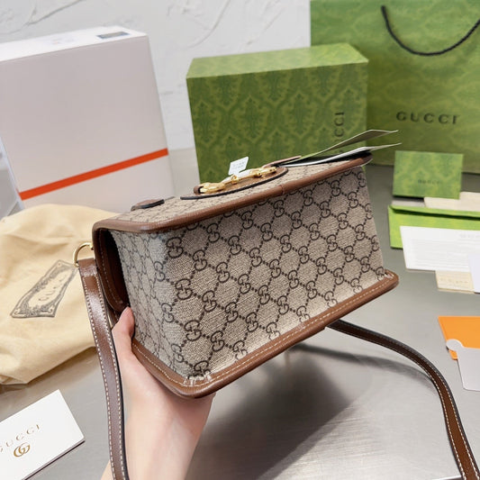 Pronta Entrega – Bolsa Modelo Gucci  mini com detalhe Horsebit 1955