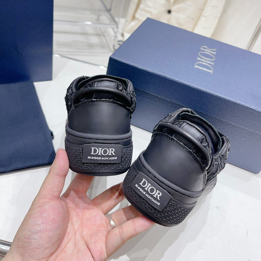 Pronta Entrega – Tênis Modelo Dior