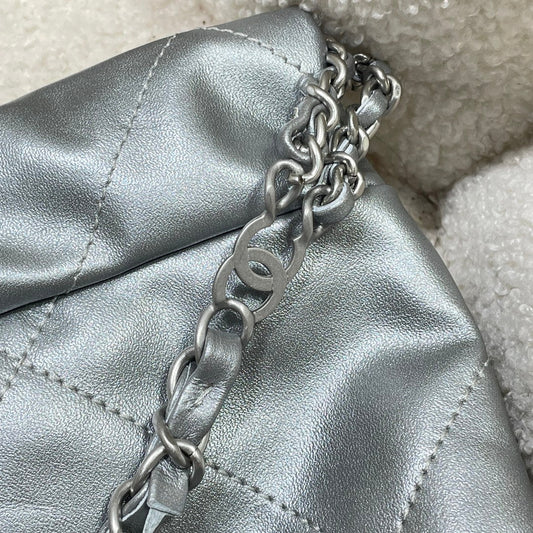 Pronta Entrega – Mochila Modelo Chanel 22
