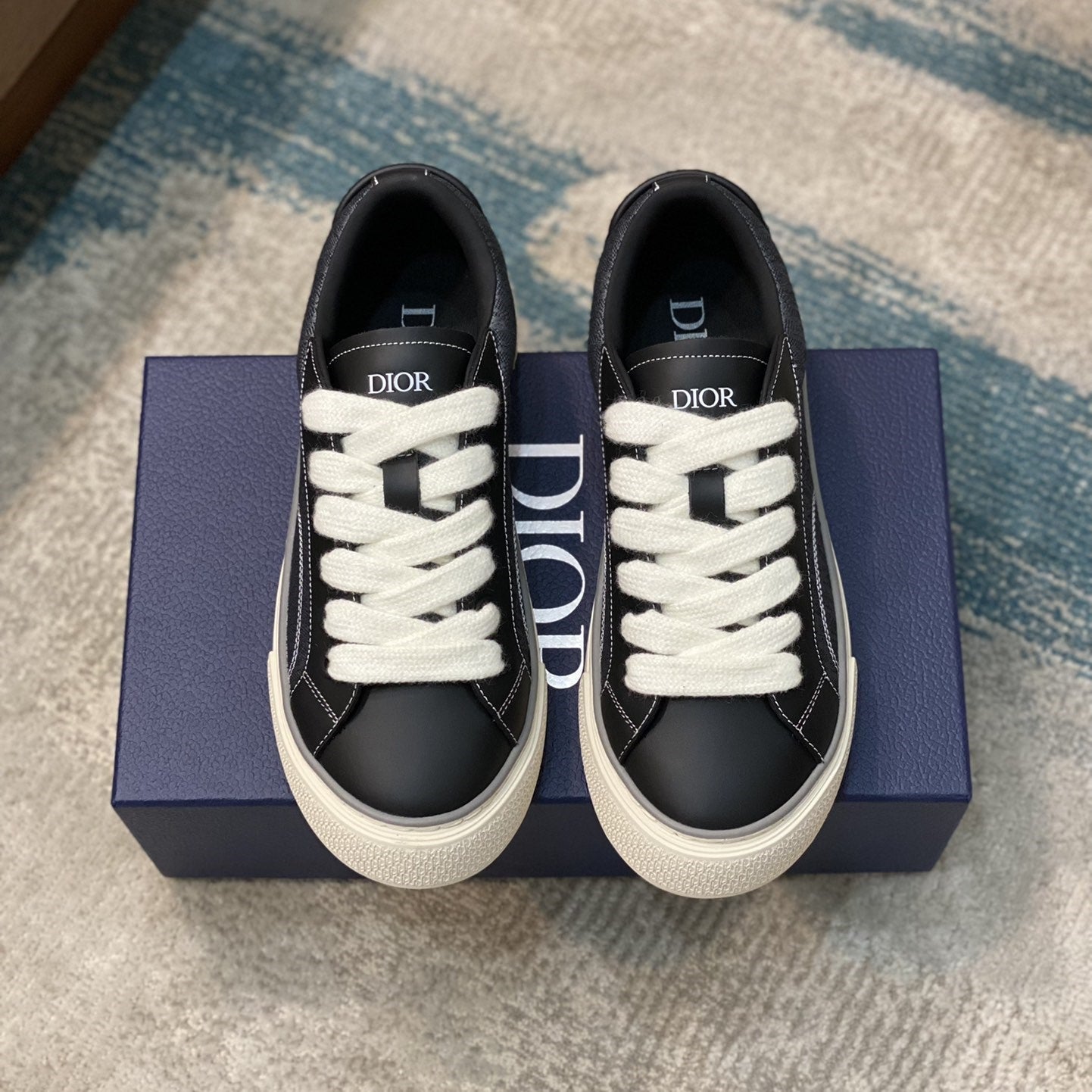 Pronta Entrega – Tênis Modelo Dior