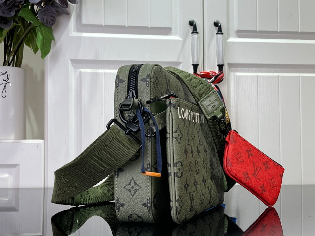 Pronta Entrega – Bolsa Modelo Louis Vuitton Pouchete Voyage Souple