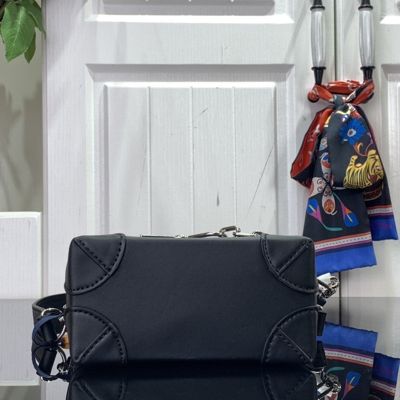 Pronta Entrega – PRONTA-ENTREGA – Bolsa Modelo Louis Vuitton Steamer Nano Cinza