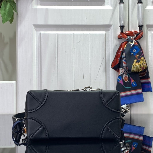Pronta Entrega – PRONTA-ENTREGA – Bolsa Modelo Louis Vuitton Steamer Nano Cinza