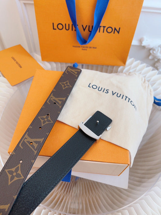 Pronta Entrega – Cinto Modelo Louis Vuitton Reversível LV Initiales 30 mm
