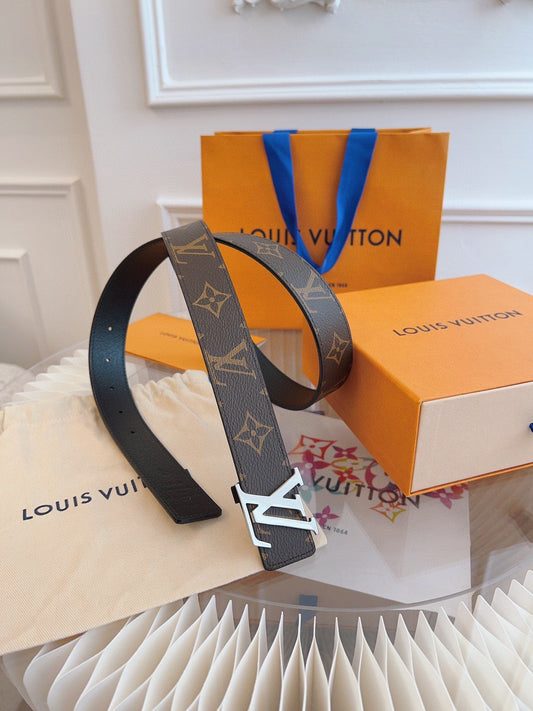 Pronta Entrega – Cinto Modelo Louis Vuitton Reversível LV Initiales 30 mm