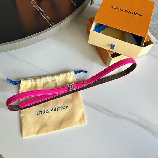 Pronta Entrega – Cinto Modelo Lоuіѕ Vuіttоn Reversível Pretty LV 20 mm