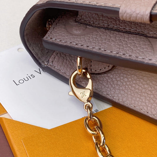 Pronta Entrega – Bolsa Modelo Louis Vuitton Vavin PM