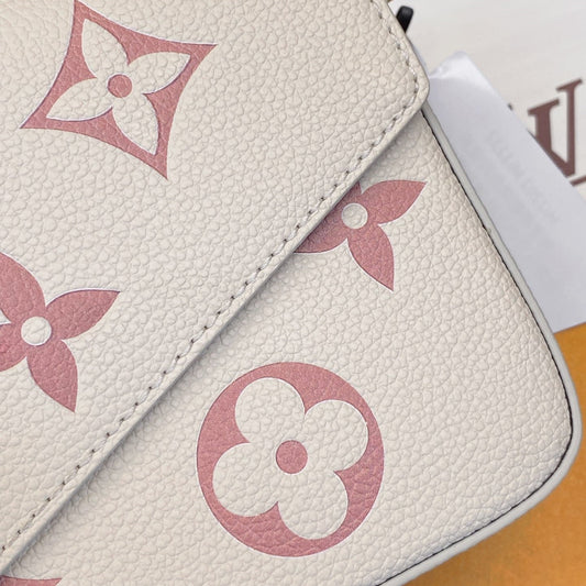 Pronta Entrega – Bolsa Modelo Louis Vuitton Felicie Pochette
