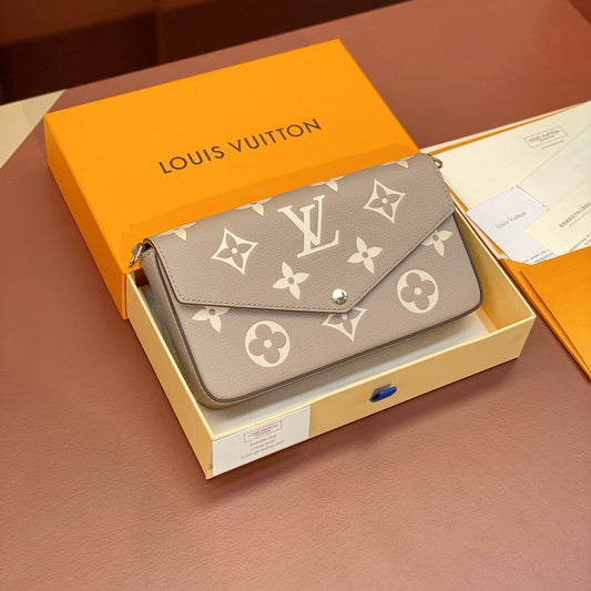 Pronta Entrega – Bolsa Modelo Louis Vuitton Felicie Pochette