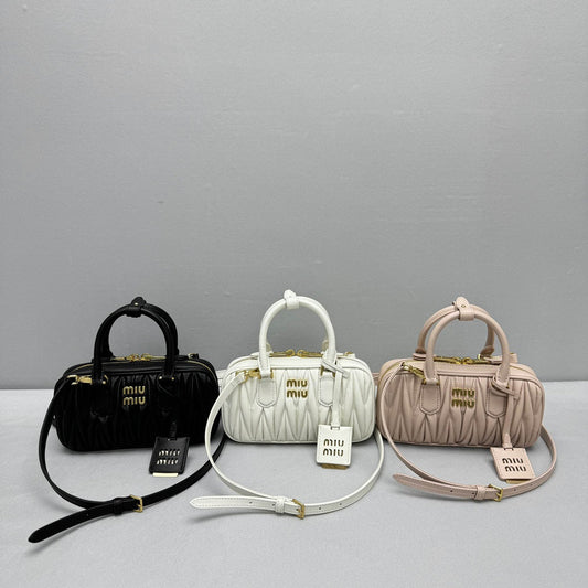 Pronta Entrega – Bolsa Miu Miu Arcadie Mini em Couro Napa Matelassê