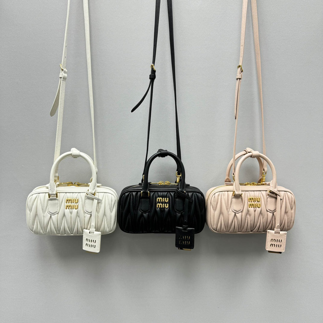 Pronta Entrega – Bolsa Miu Miu Arcadie Mini em Couro Napa Matelassê