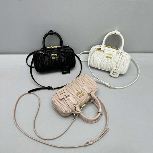 Pronta Entrega – Bolsa Miu Miu Arcadie Mini em Couro Napa Matelassê