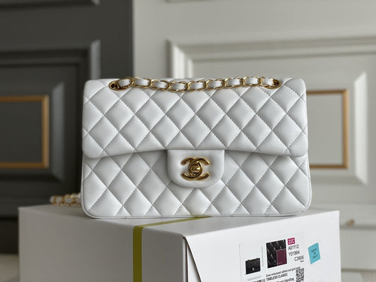 Pronta Entrega – Bolsa Jumbo Classic Double Flap Lambskin Chanel