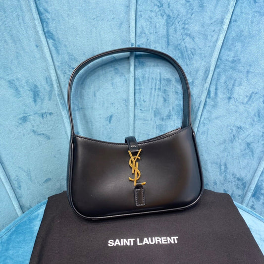 Pronta Entrega – Bolsa Modelo Saint Laurent Le 5 à 7 mini de Ombro