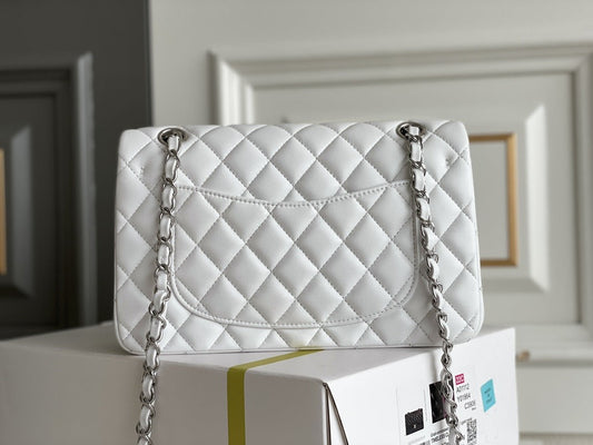 Pronta Entrega – Bolsa Jumbo Classic Double Flap Lambskin Chanel