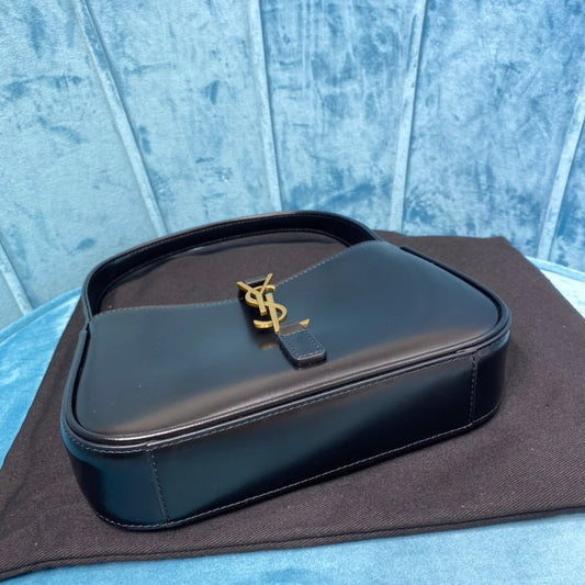 Pronta Entrega – Bolsa Modelo Saint Laurent Le 5 à 7 mini de Ombro