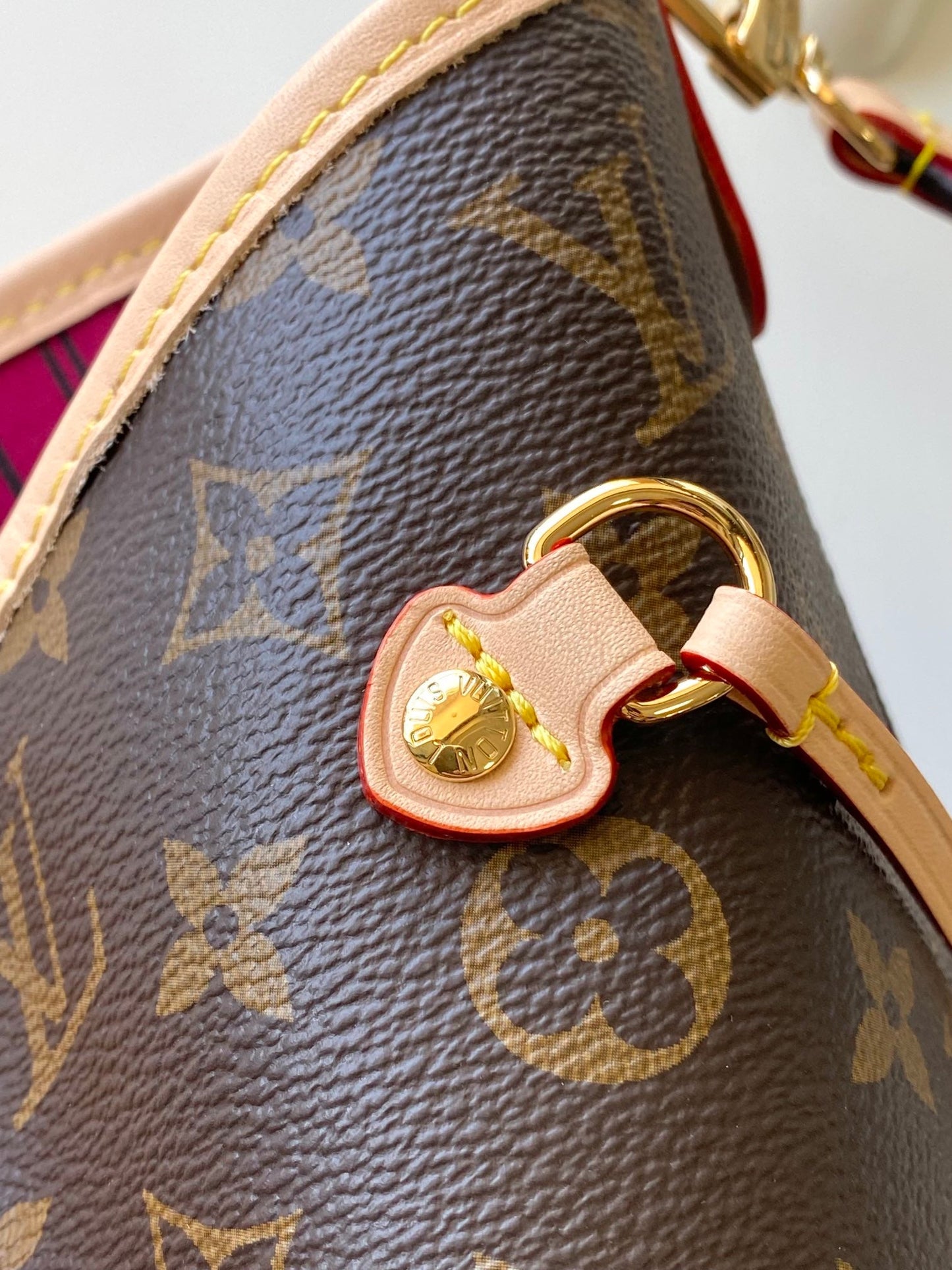 Pronta Entrega – Bolsa Neverfull Bandoulière Inside Out MM