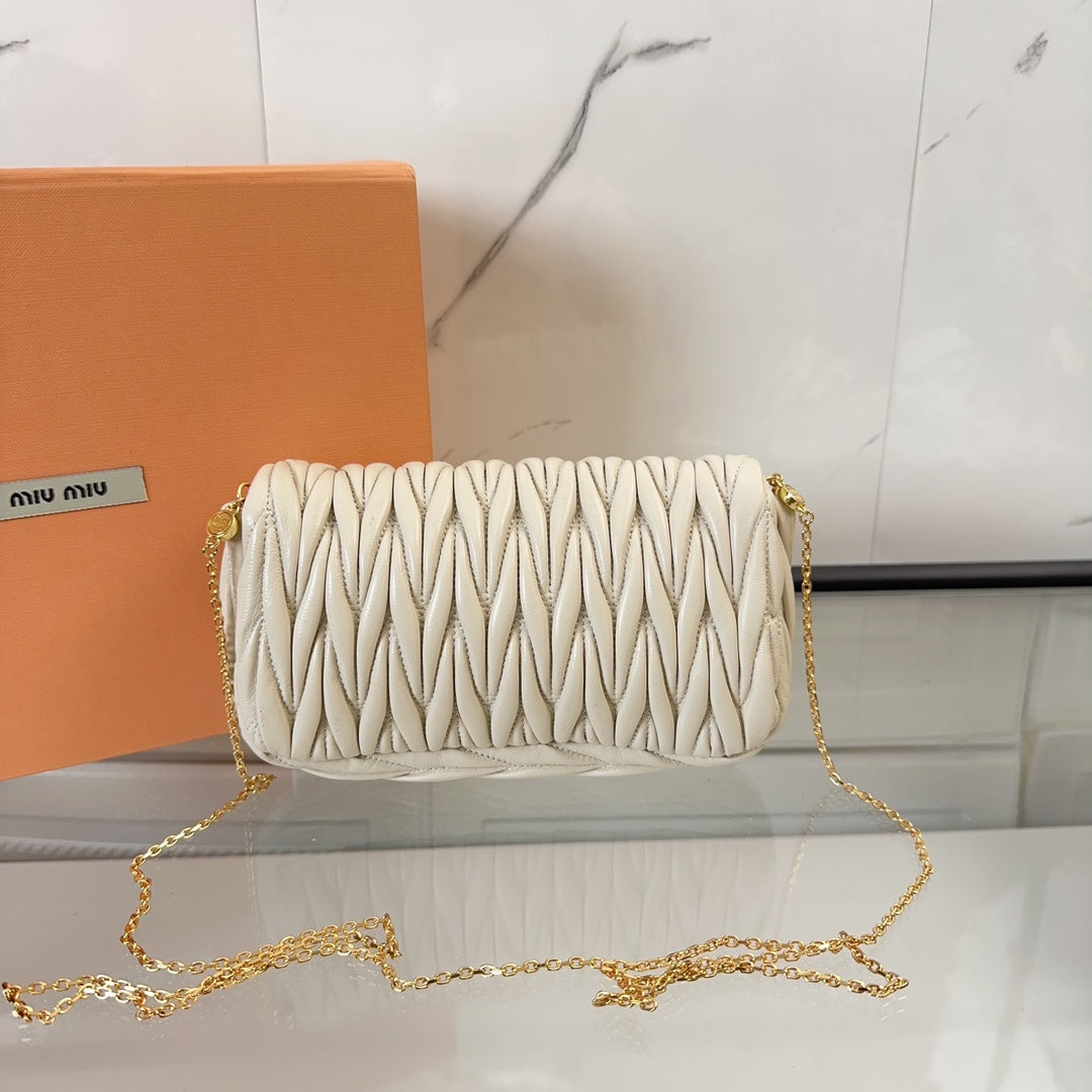 Pronta Entrega – Bolsa Miu Miu Mini em Couro Nappa Matelassé